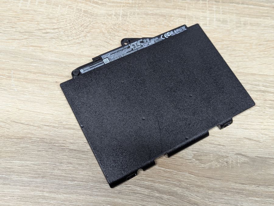 Б/В Оригінальна акумуляторна батарея HP SN03XL