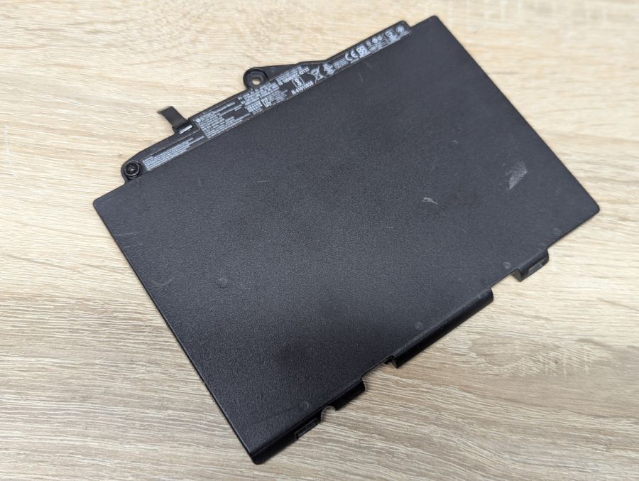 Б/В Оригінальна акумуляторна батарея HP ST03XL