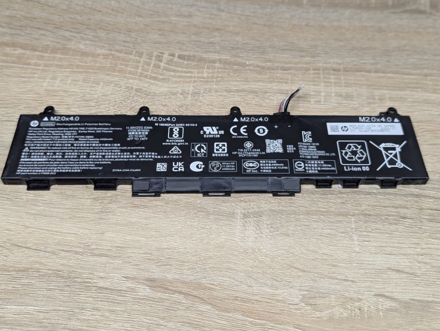 Б/В Оригінальна акумуляторна батарея HP CC03XL