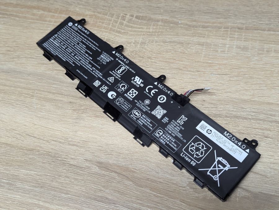 Б/В Оригінальна акумуляторна батарея HP CC03XL