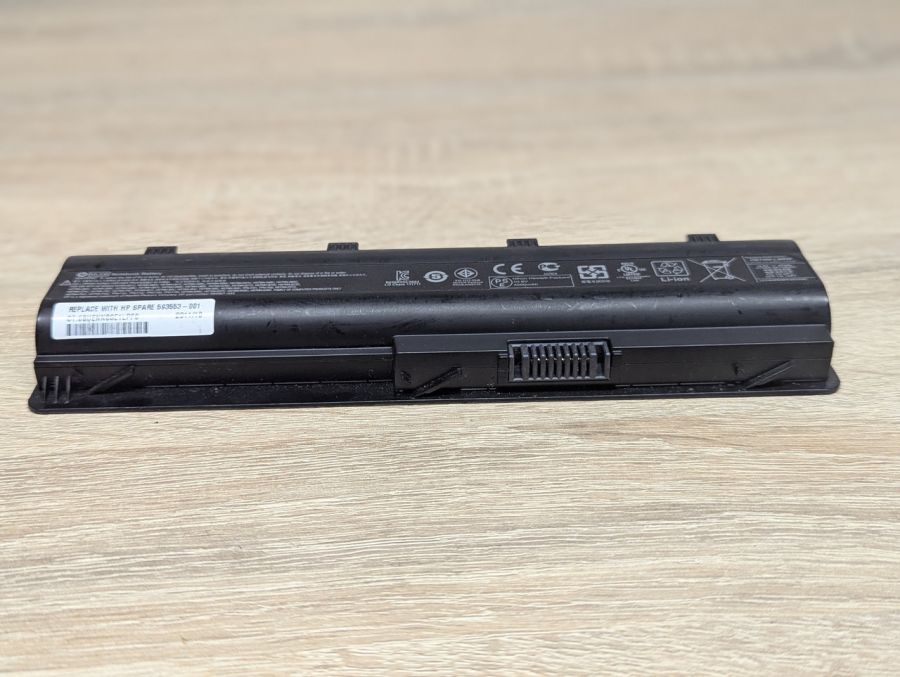 Б/В Оригінальна акумуляторна батарея HP MU06