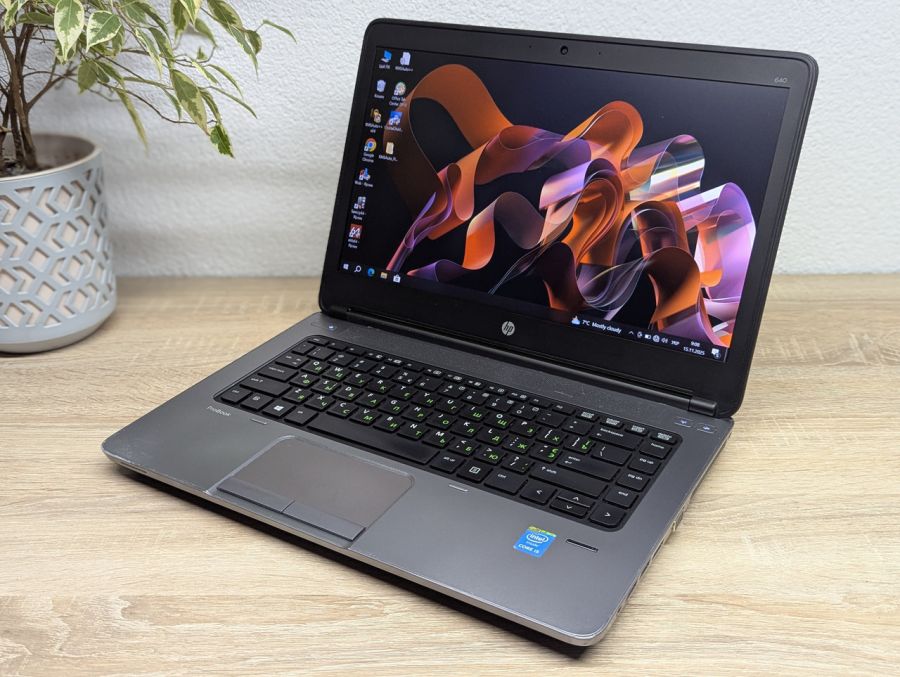 Уцінка! Ноутбук Б/В HP ProBook 640 G1, Intel Core i5-4210M, DDR3 8 GB, SSD 128GB, 14" Full HD