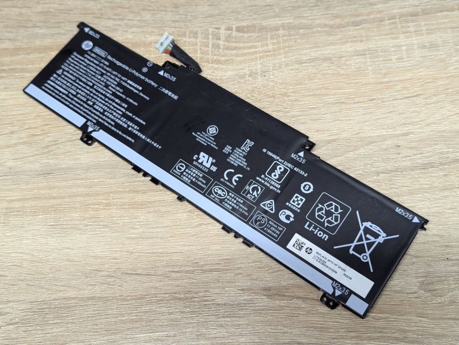 Б/В Оригінальна акумуляторна батарея HP BN03XL