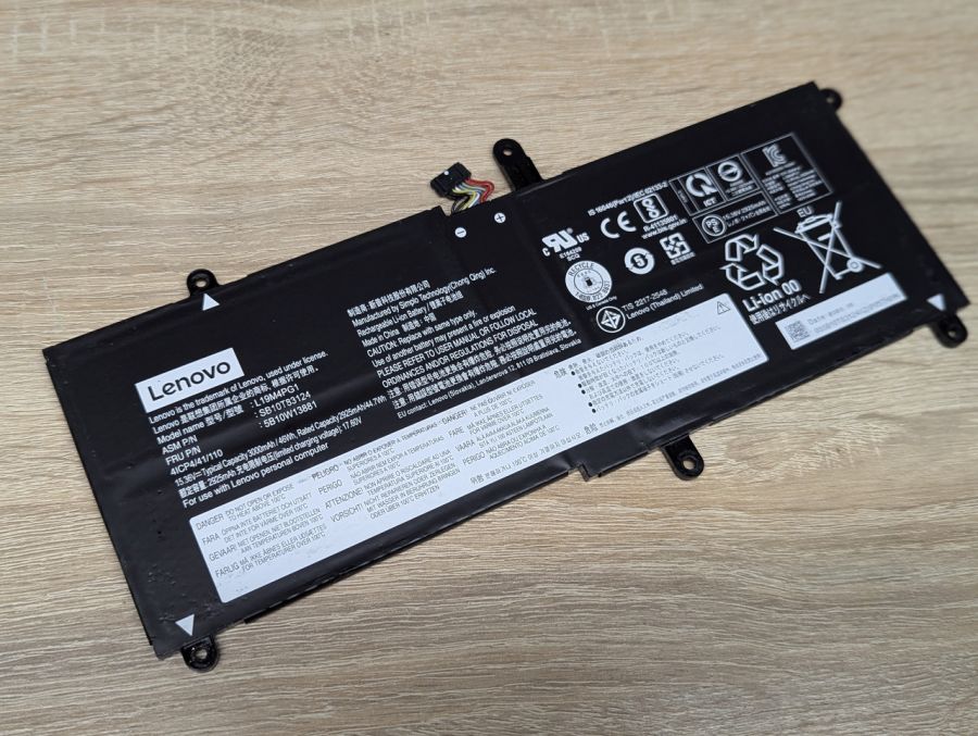 Б/В Оригінальна акумуляторна батарея Lenovo L19M4PG1