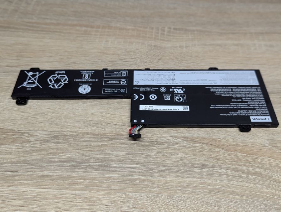 Б/В Оригінальна акумуляторна батарея Lenovo L19L3PD6