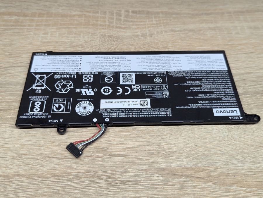 Б/В Оригінальна акумуляторна батарея Lenovo L19C3PDA