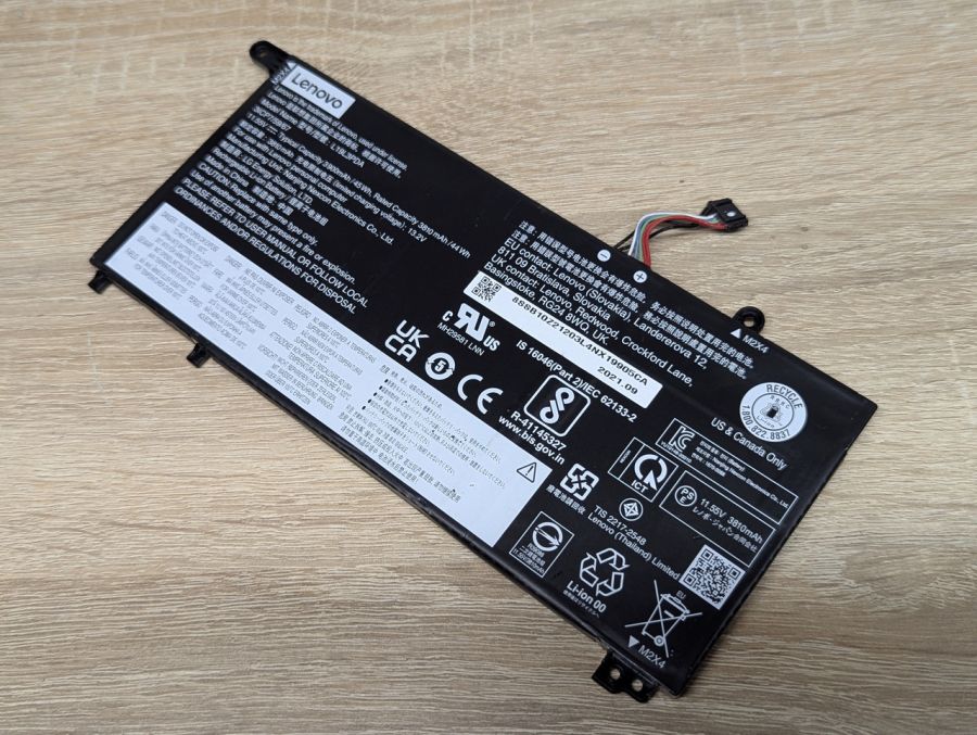 Б/В Оригінальна акумуляторна батарея Lenovo L19L3PDA