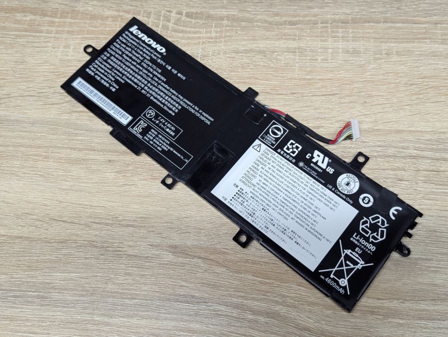 Б/В Оригінальна акумуляторна батарея Lenovo SB10F46442 (00HW004)