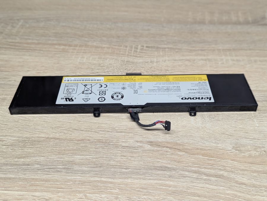 Б/В Оригінальна акумуляторна батарея Lenovo L13M4P02