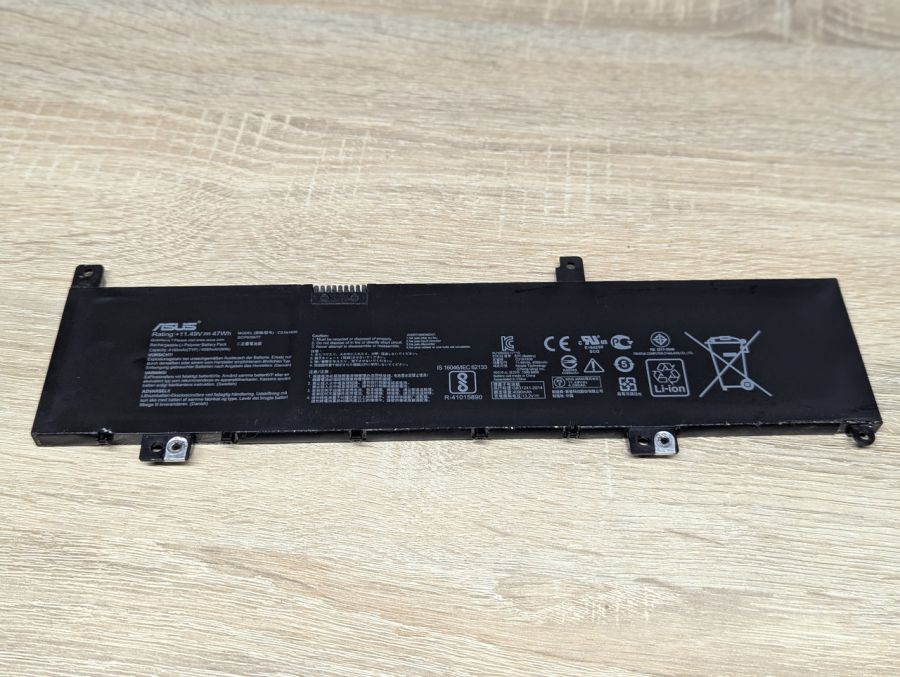 Б/В Оригінальна акумуляторна батарея Asus C31N1636