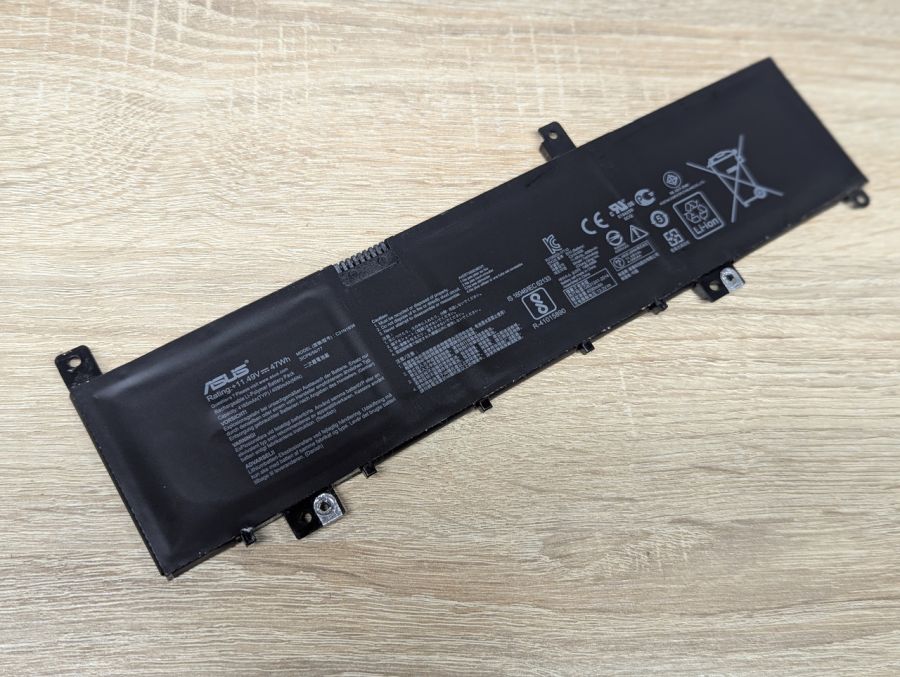 Б/В Оригінальна акумуляторна батарея Asus C31N1636