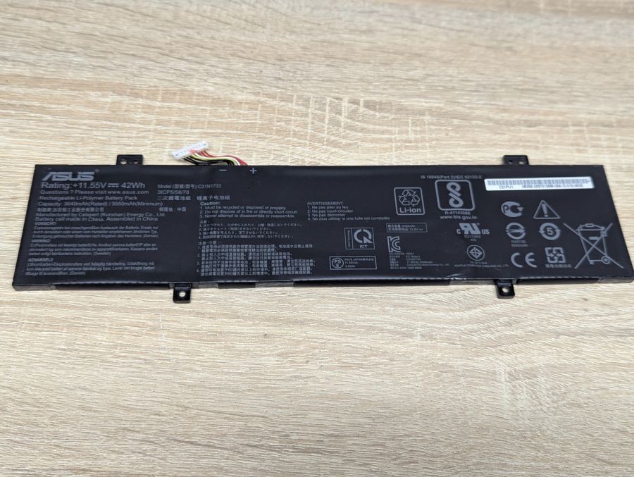 Б/В Оригінальна акумуляторна батарея Asus C31N1733