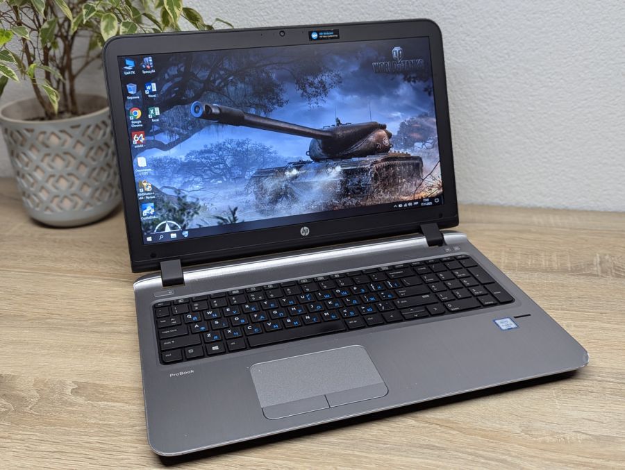 Уцінка! Ноутбук Б/В HP ProBook 450 G3, Intel Core i5-6200U, DDR3 8 GB, SSD 256GB, 15.6" HD