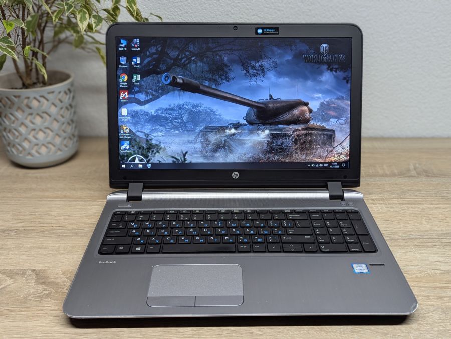Уцінка! Ноутбук Б/В HP ProBook 450 G3, Intel Core i5-6200U, DDR3 8 GB, SSD 256GB, 15.6" HD