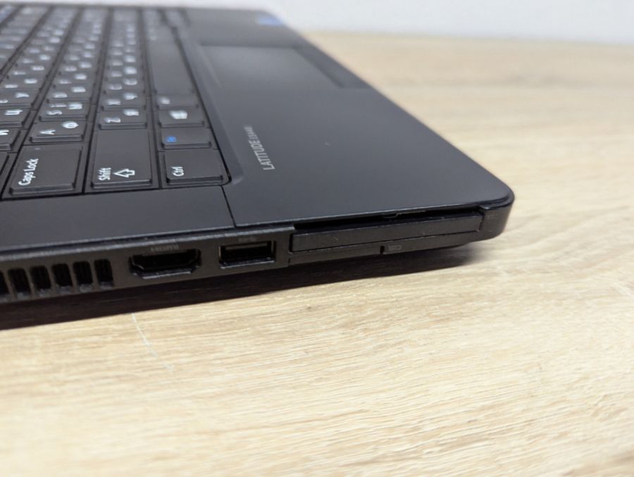Уцінка! Ноутбук Б/В Dell Latitude E5440, Intel Core i5-4310U, DDR3 8 GB, SSD 128GB, 14" HD