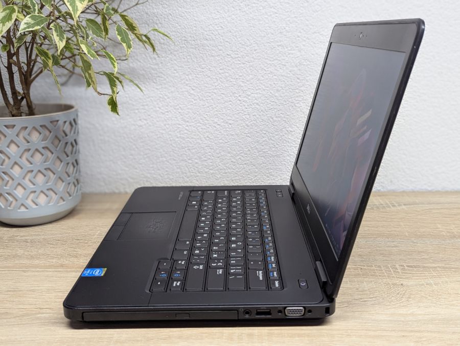 Ноутбук Б/В Dell Latitude E5440, Intel Core i5-4310U, DDR3 8GB, SSD 128GB, 14" HD
