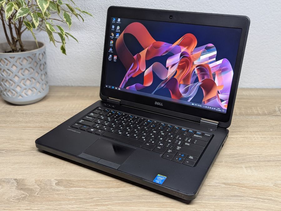 Уцінка! Ноутбук Б/В Dell Latitude E5440, Intel Core i5-4310U, DDR3 8 GB, SSD 128GB, 14" HD