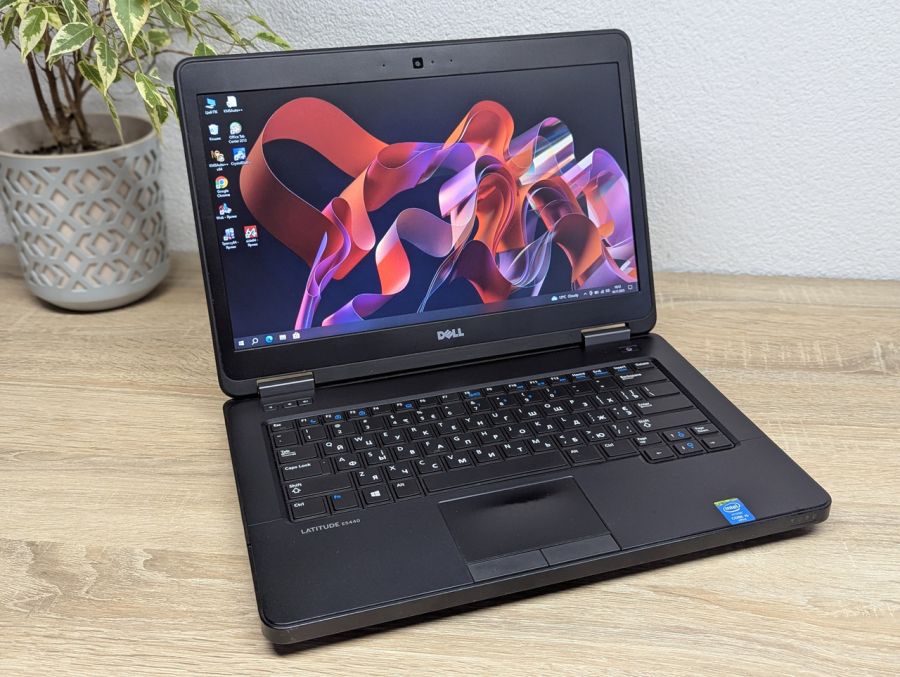Уцінка! Ноутбук Б/В Dell Latitude E5440, Intel Core i5-4310U, DDR3 8 GB, SSD 128GB, 14" HD