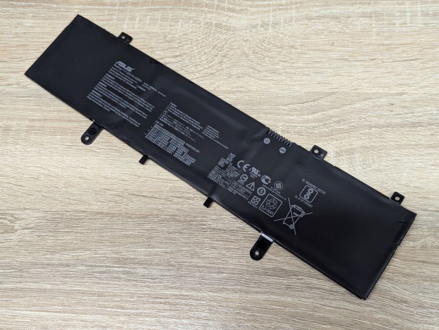 Б/В Оригінальна акумуляторна батарея Asus B31N1632
