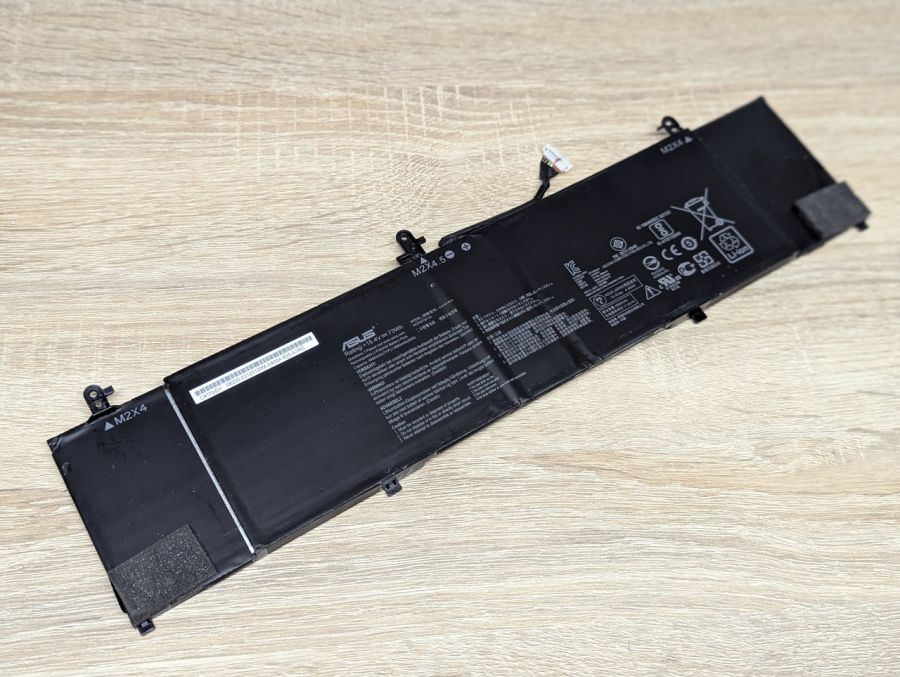 Б/В Оригінальна акумуляторна батарея Asus C41N1814