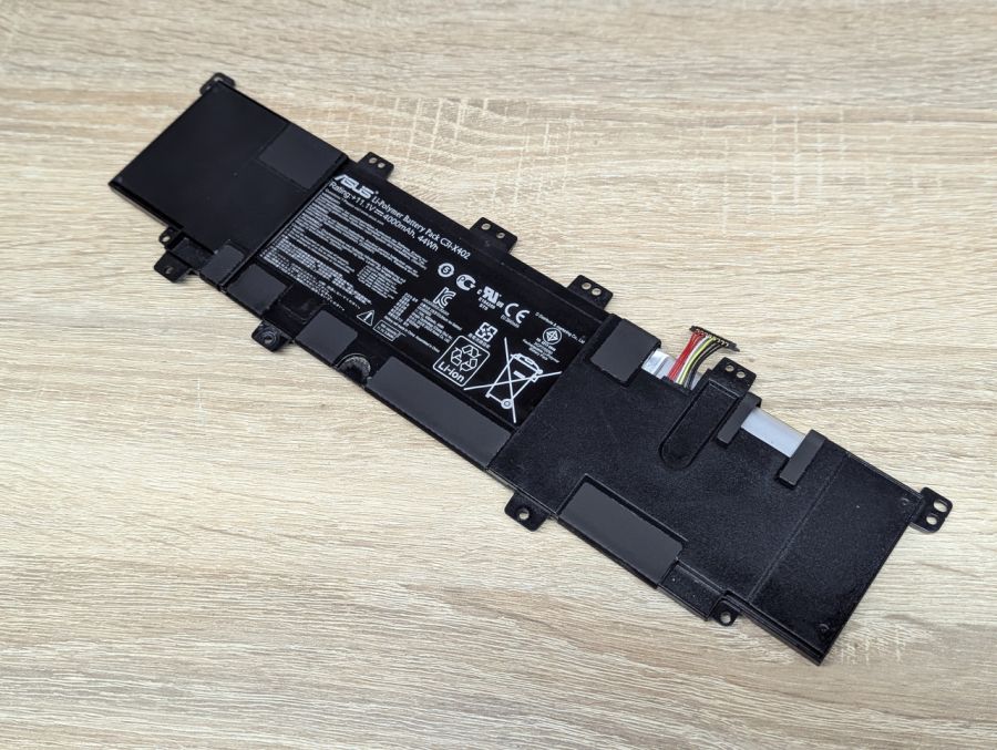 Б/В Оригінальна акумуляторна батарея Asus C31-X402