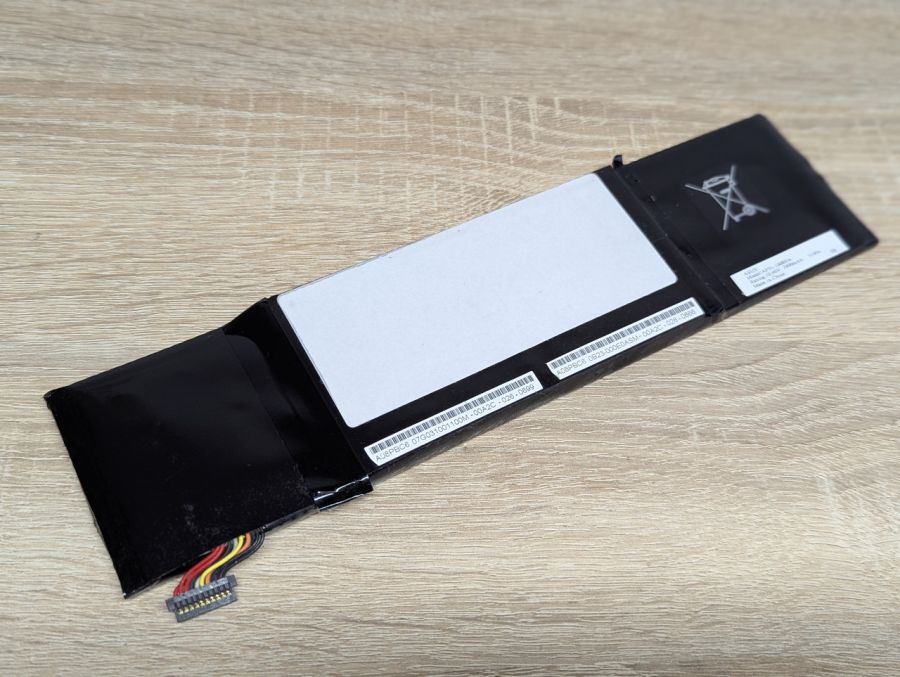 Б/В Оригінальна акумуляторна батарея Asus AP31-1008HA