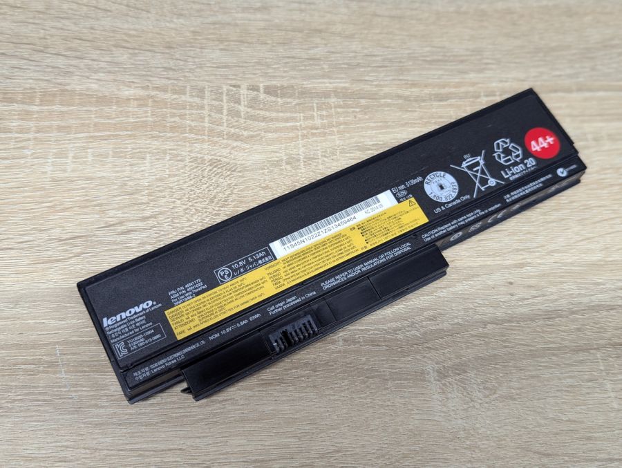 Б/В Оригінальна акумуляторна батарея Lenovo 45N1172