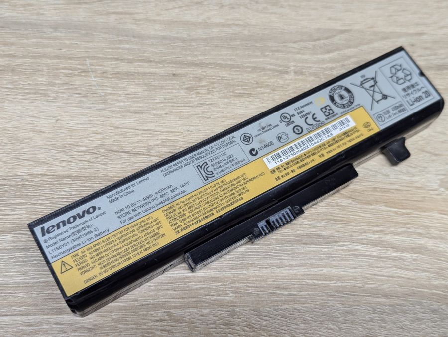 Б/В Оригінальна акумуляторна батарея Lenovo L11S6Y01