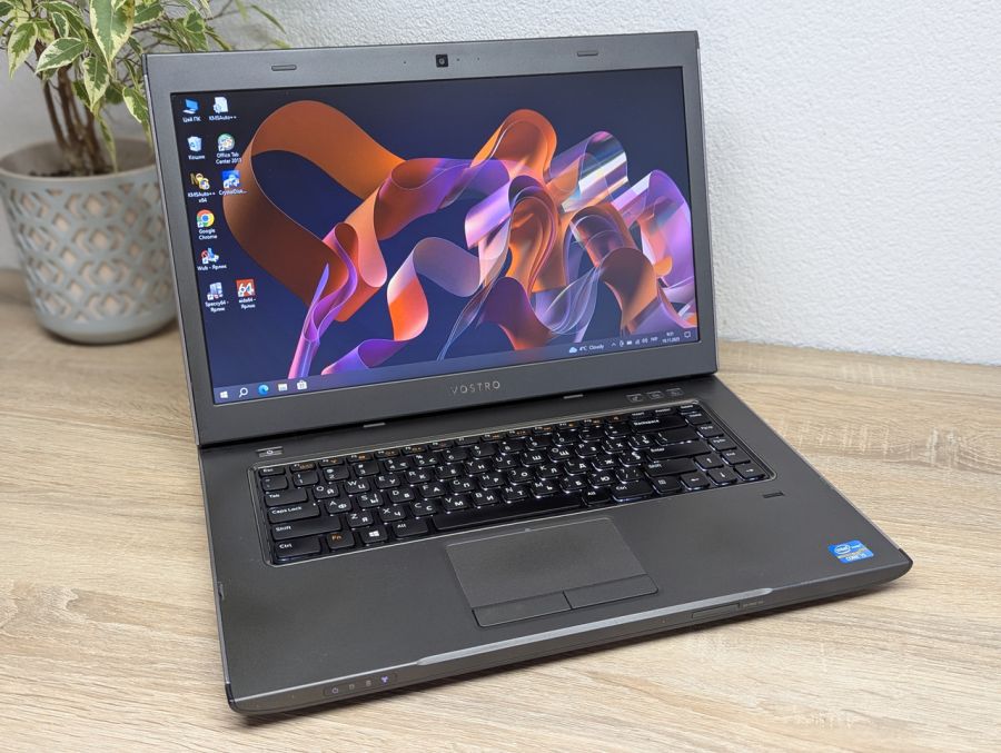 Уцінка! Ноутбук Б/В Dell Vostro 15-3560, Intel Core i5-3230M, DDR3 8 GB, SSD 128GB, 15.6" HD