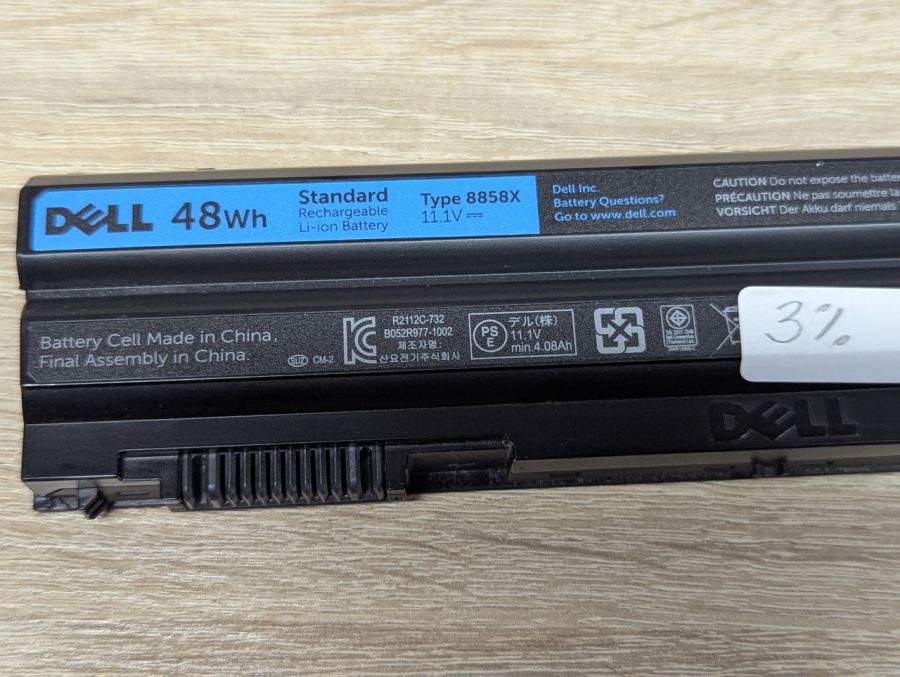 Б/В Оригінальна акумуляторна батарея Dell 8858X