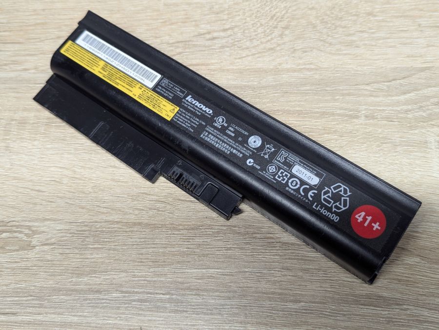 Б/В Оригінальна акумуляторна батарея Lenovo 42T4622