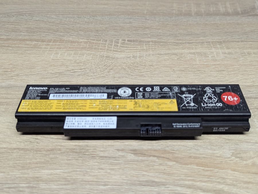 Б/В Оригінальна акумуляторна батарея Lenovo 45N1760 (45N1761)