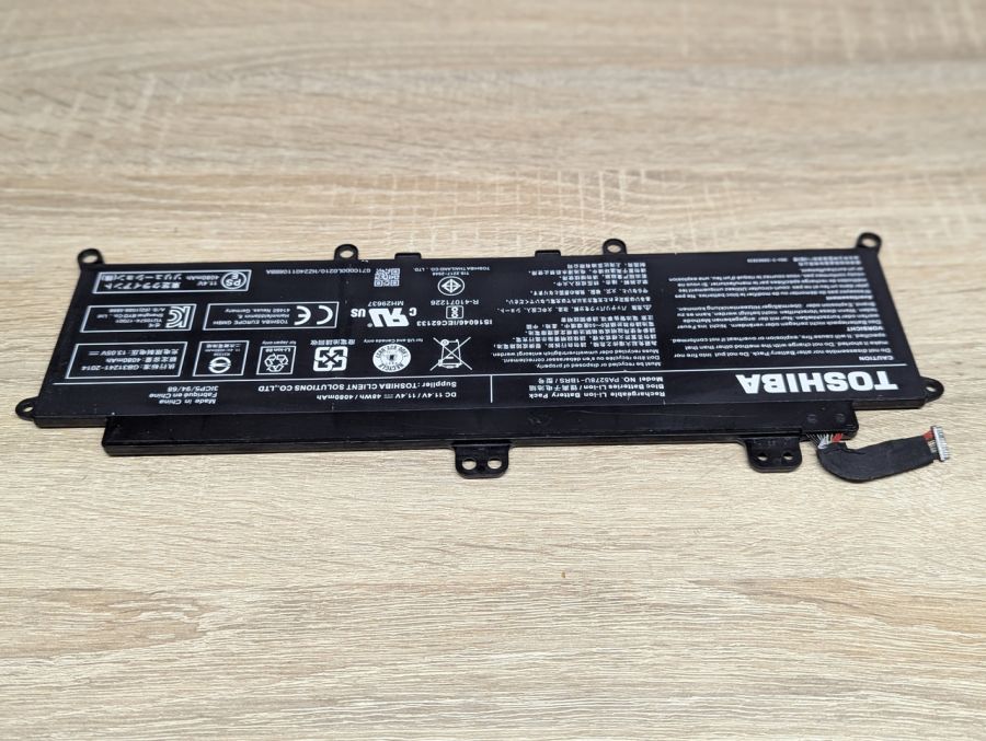 Б/В Оригінальна акумуляторна батарея Toshiba PA5278U-1BRS