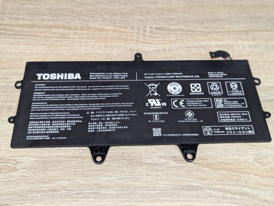 Б/В Оригінальна акумуляторна батарея Toshiba PA5267U-1BRS