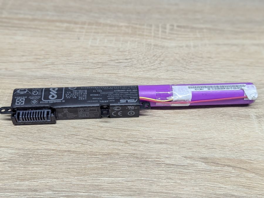 Б/В Оригінальна акумуляторна батарея Asus A31N1519-1