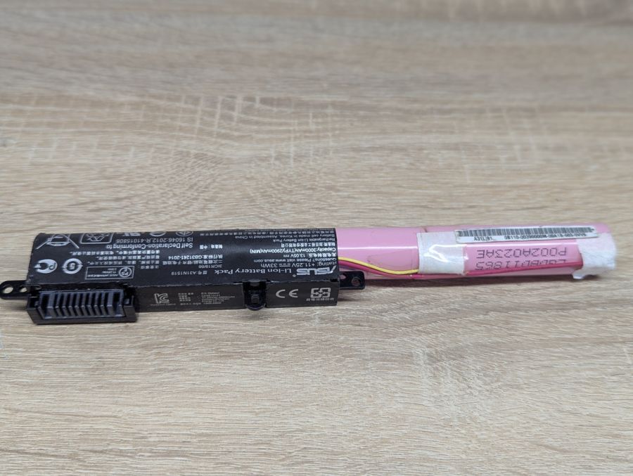 Б/В Оригінальна акумуляторна батарея Asus A31N1519