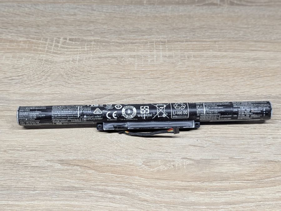 Б/В Оригінальна акумуляторна батарея Lenovo L14L4E01