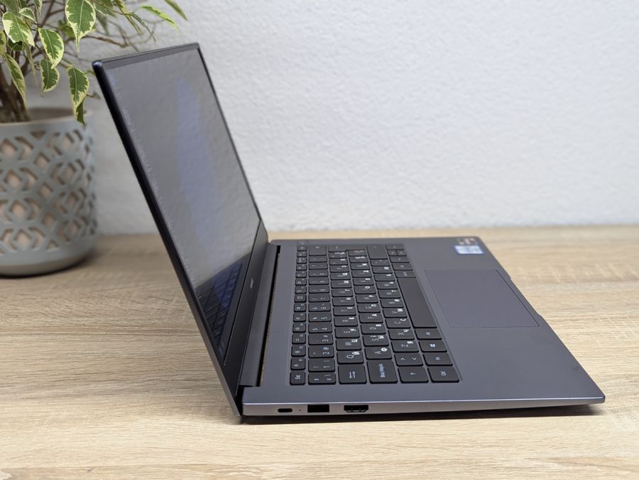 Ноутбук Б/В Huawei MateBook D14 Nbl-WAQ9R, AMD Ryzen 5 Mobile 3500U, DDR4 8 GB, SSD 1TB, AMD Radeon Vega, 14" Full HD