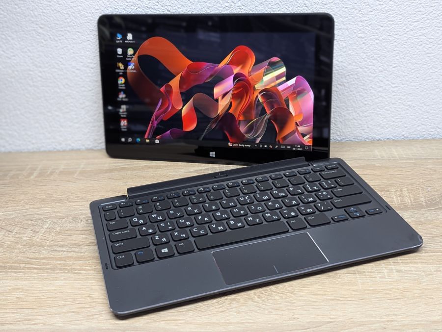 Уцінка! Ноутбук Б/В Dell Venue 11 Pro 7140, Intel Core m 5Y10c, DDR3 4 GB, SSD 256GB, 10.8" Full HD