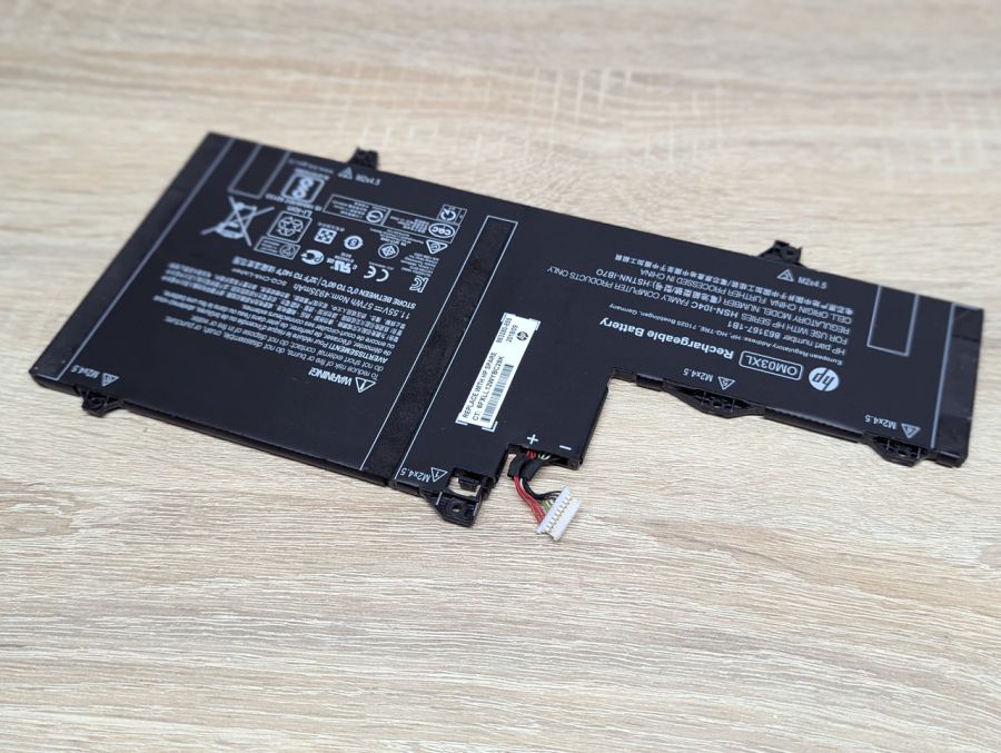 Б/В Оригінальна акумуляторна батарея HP OM03XL