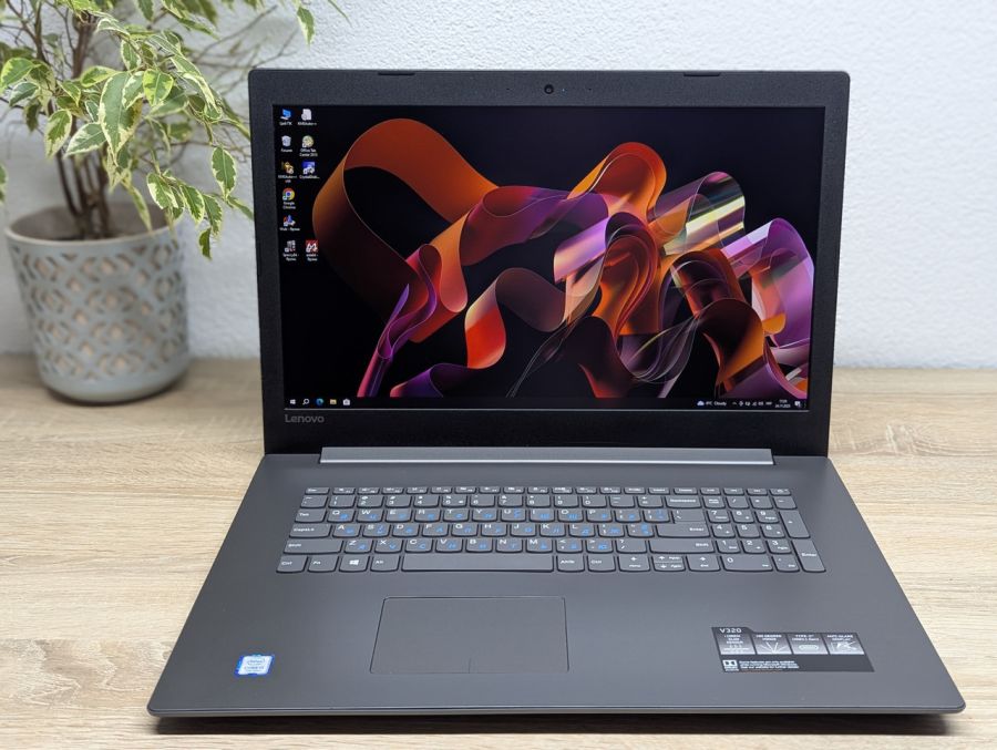 Ноутбук Б/В Lenovo V320-17IKB, Intel Core i3-7020U, DDR4 8GB, SSD 128GB, 17" Full HD