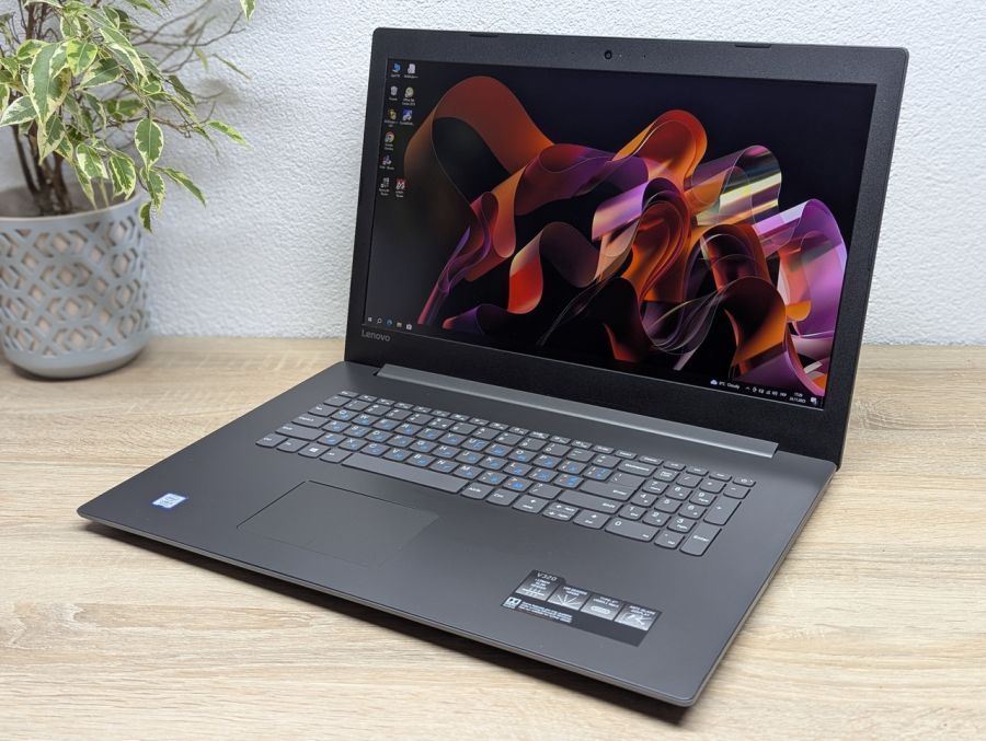 Ноутбук Б/В Lenovo V320-17IKB, Intel Core i3-7020U, DDR4 8GB, SSD 128GB, 17" Full HD