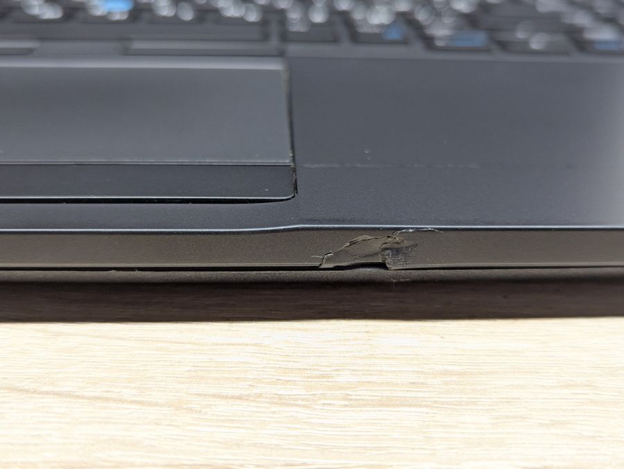 Уцінка! Ноутбук Б/В Dell Latitude 5580, Intel Core i5-6300U, DDR4 8 GB, SSD 256GB, 15.6" Full HD