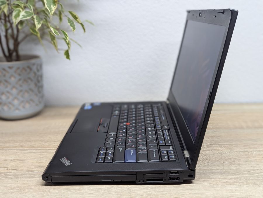 Ноутбук Б/В Lenovo T420, Intel Core i5-2540M, DDR3 8 GB, SSD 128GB, 14" HD