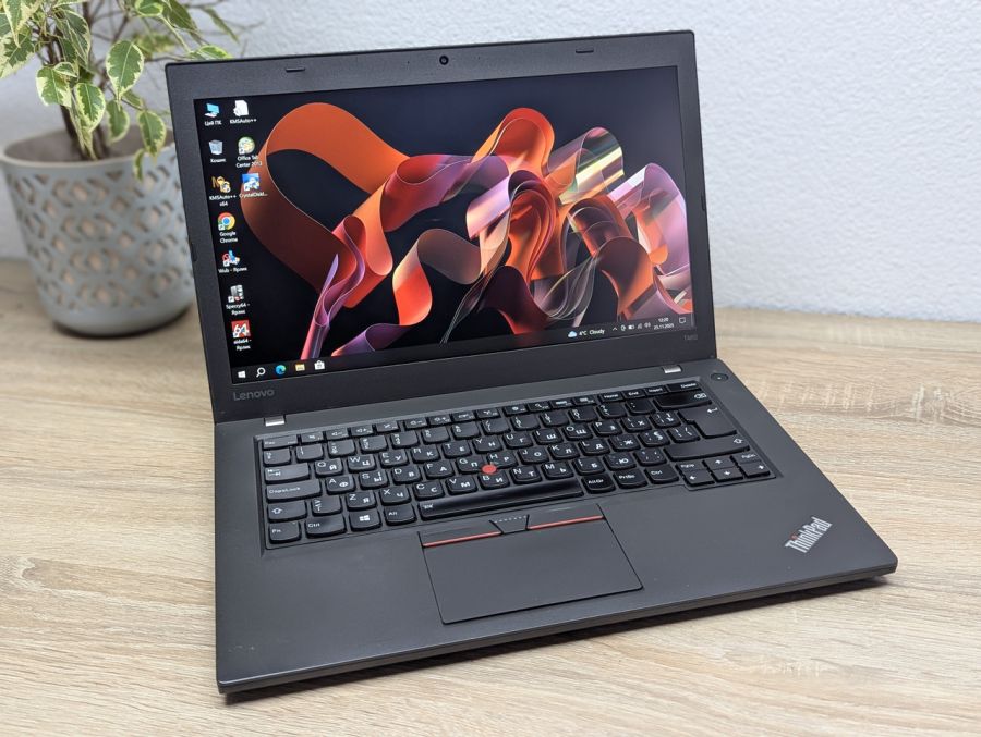 Уцінка! Ноутбук Б/В Lenovo ThinkPad T460, Intel Core i5-6300U, DDR3 8 GB, SSD 128GB, 14" Full HD