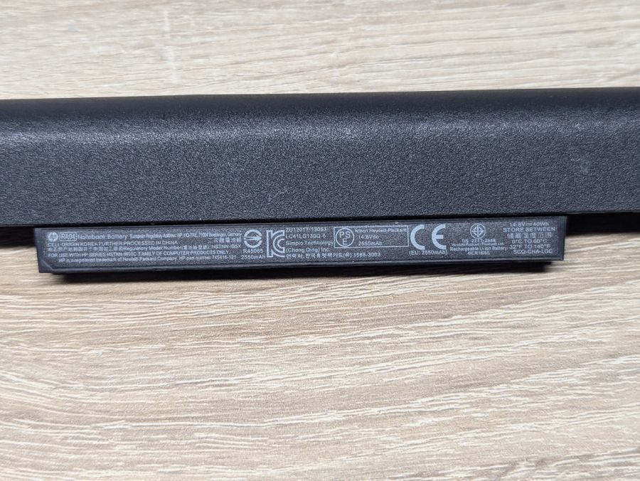 Б/В Оригінальна акумуляторна батарея HP RA04 [ProductHub SKU RA04]