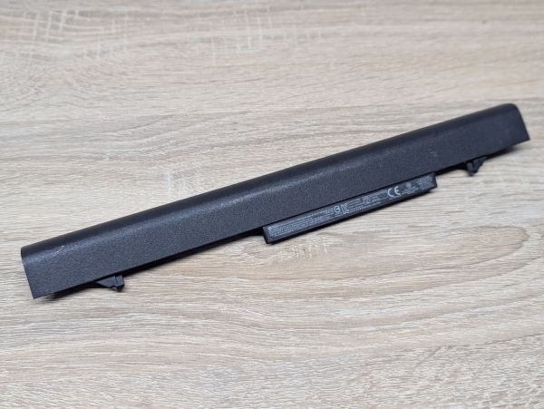 Б/В Оригінальна акумуляторна батарея HP RA04
