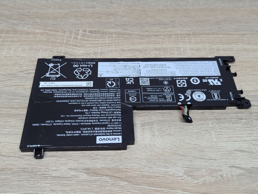 Б/В Оригінальна акумуляторна батарея Lenovo L19L3PF2