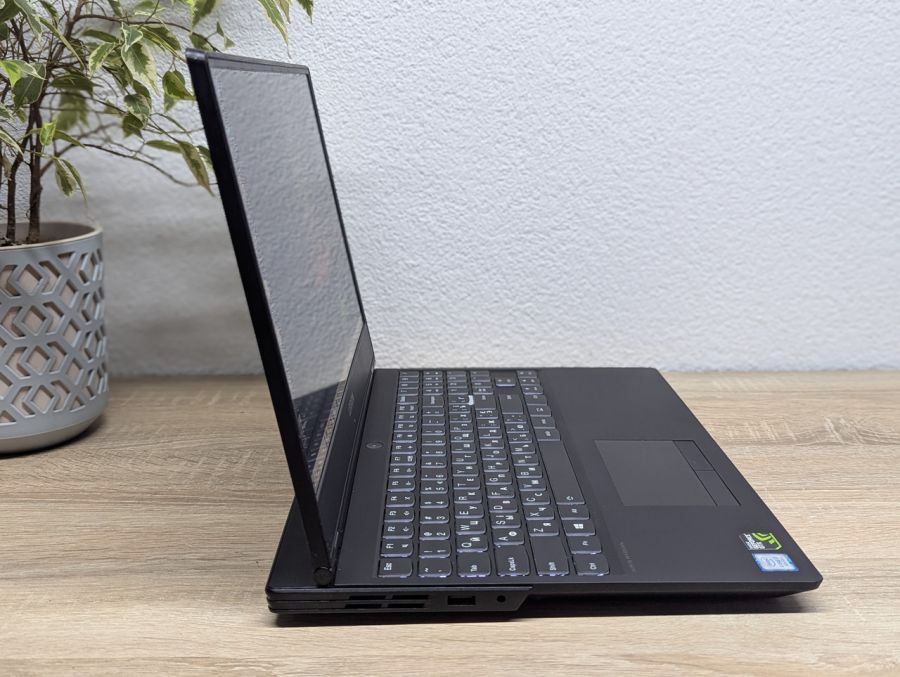 Ноутбук Б/В Lenovo Legion Y530-15ICH-1060, Intel Core i7-8750H, DDR4 32 GB, SSD 512GB, GeForce GTX 1060 6Gb, 15" Full HD