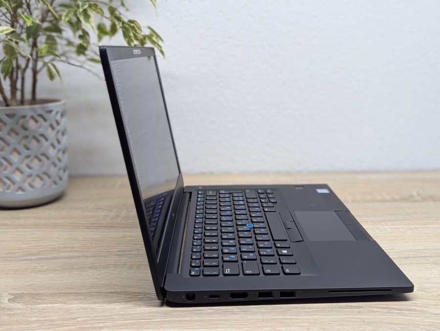 Ноутбук Б/В Dell Latitude 7490, Intel Core i5-8350U, DDR4 16 GB, SSD 256GB, 14" Full HD